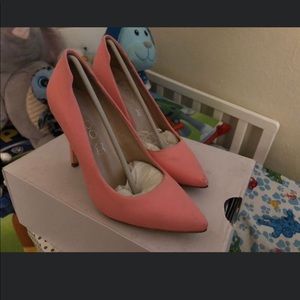 Aldo pink pumps
